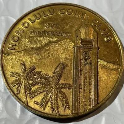 HONOLULU COIN CLUB 30TH ANNIVERSAY 1955-1985 MEDAL/TOKEN as Pictured.