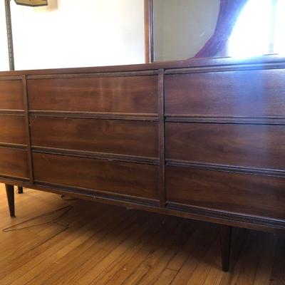 LOT 41B: Mid-Century Modern Dixie Bedroom Set - Bed Frame, Dresser w/ Mirror & Bureau