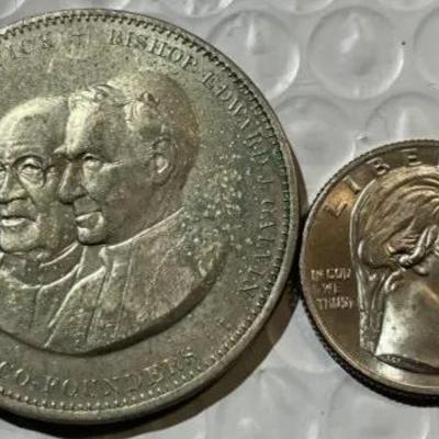 THE COLUMBAN FATHERS JOHN BLOWICK/BISHOP EDWARD GALVIN 1968 MEDAL/TOKEN as Pictured.