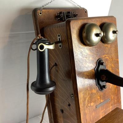 500 Antique Late 1800's Stromberg Carlson Oak Wall Mount Telephone