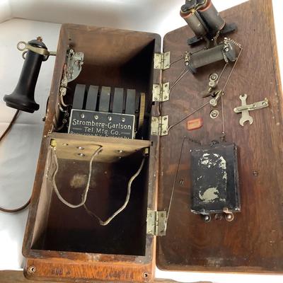 500 Antique Late 1800's Stromberg Carlson Oak Wall Mount Telephone