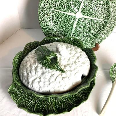 503 Subtil Portugal Cauliflower Tureen With Matching Spoon & Majolica Plate