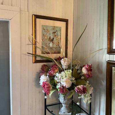 505 Faux Floral Arrangement In Faux Stone Urn with Robin Bird Print