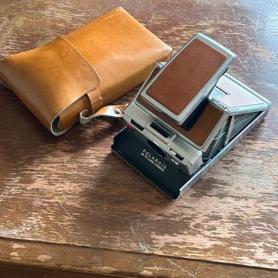 Polaroid, SX â€“ 70, vintage camera