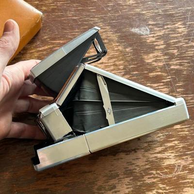 Polaroid, SX â€“ 70, vintage camera