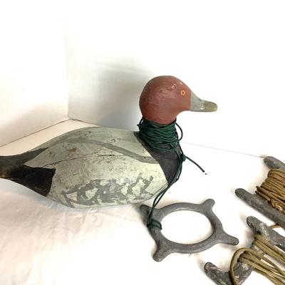 514 Vintage Working Decoy With Rope And Handle