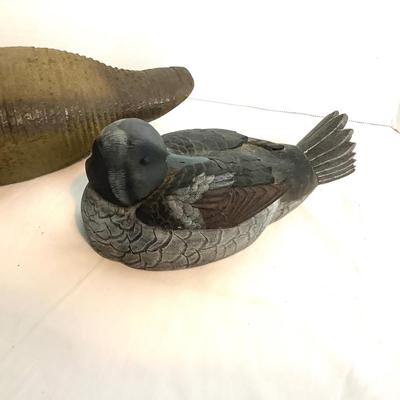 517 Wood & Composite Hen Bufflehead Decoy Lot
