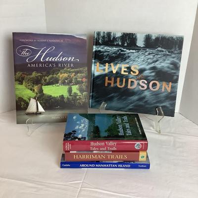 H558 Lot of Hudson River Book Lot