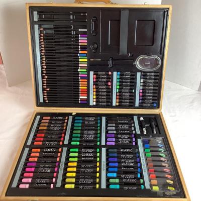 H560 Deluxe Art Set with Oil, Pastels, Colored Pencils, Markers, and Paint in Carrying Case