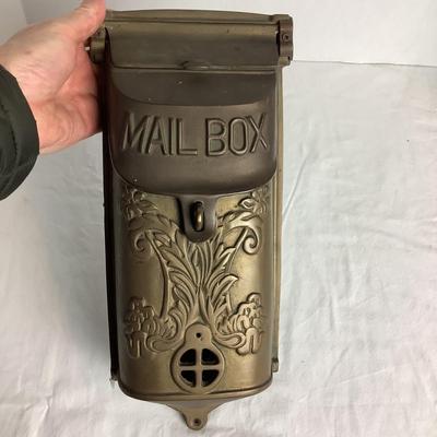 519 Vintage Brass Mailbox With Flip Top Lid