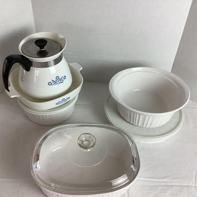 H565 Corning Ware Lot with Cornflower Teapot and Casserole Dishes