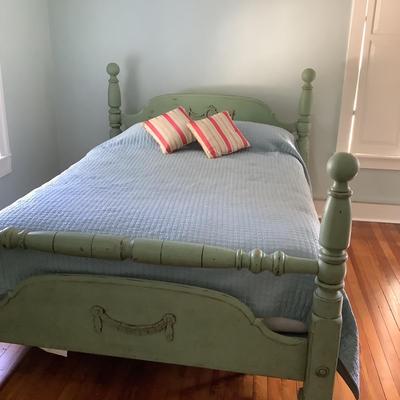 H571 Vintage Aqua Blue Painted Cannonball Queen Bed with Fieldcrest Blue Bedspread