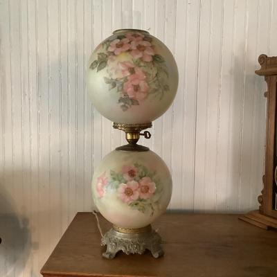 525 Antique Hand Painted Victorian Oil / Electric Lamps