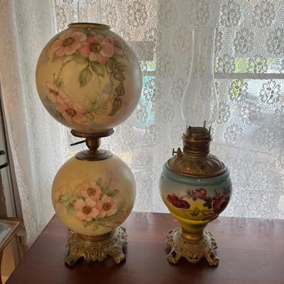 525 Antique Hand Painted Victorian Oil / Electric Lamps