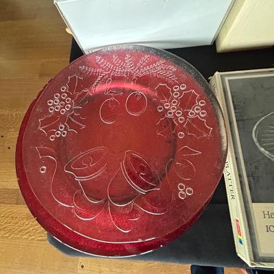 Holiday decor glass for serving desserts