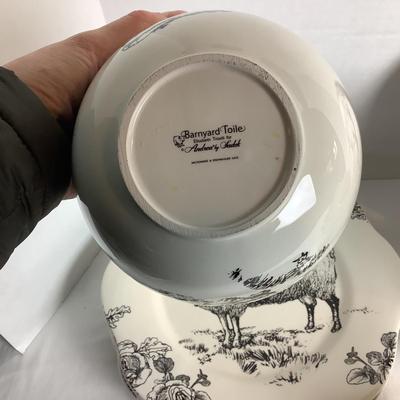 529 Barnyard Toile Dish Set by Elisabeth Trostli