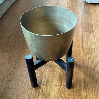 Brass planter with vase