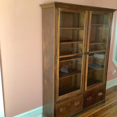 H537 Vintage Oak Glass Door Book Case Early 20th Century
