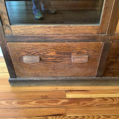 H537 Vintage Oak Glass Door Book Case Early 20th Century