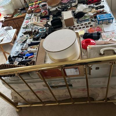 Estate group lot, miscellaneous, bric-a-brac, all seen in photos