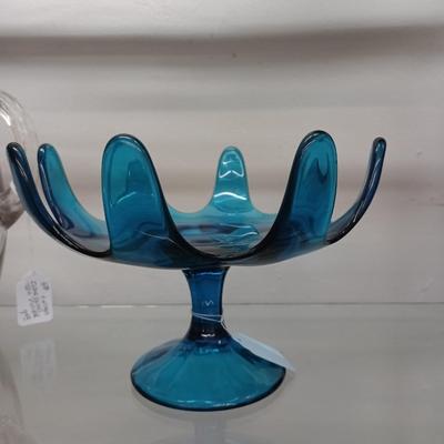 Vintage Viking Mid Century Modern Bluenique Blue Glass (8 Petal) Pedestal Bowl