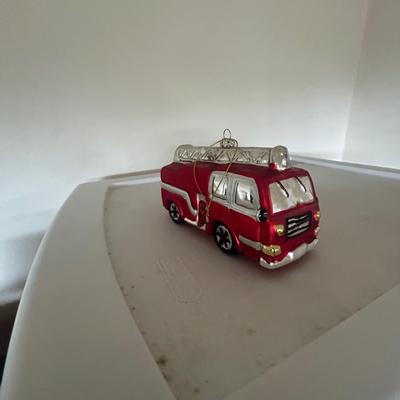 Christmas ornaments and holiday decor, estate group lot, all seen photos