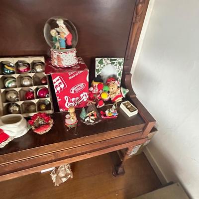 Christmas ornaments and holiday decor, estate group lot, all seen photos