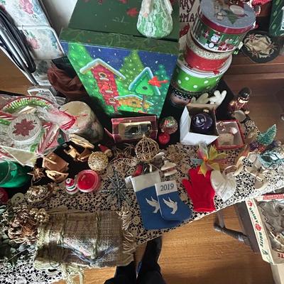 Christmas ornaments and holiday decor, estate group lot, all seen photos