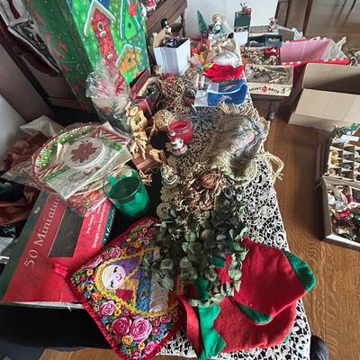 Christmas ornaments and holiday decor, estate group lot, all seen photos