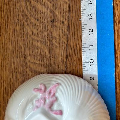 Vintage Belleek Pottery Georgian Shell Oval Vegetable/candy Bowl Pink Accents