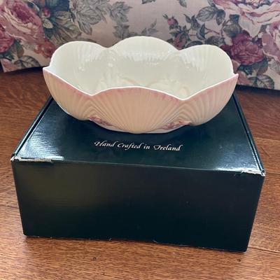 Vintage Belleek Pottery Georgian Shell Oval Vegetable/candy Bowl Pink Accents