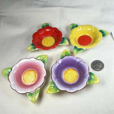 SET OF 4 CERAMIC FLOWER TEA BAG HOLDERS, MADE IN JAPAN