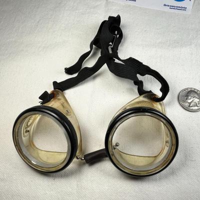 EARLY GLASS GOGGLES 