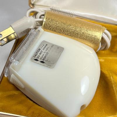 VINTAGE LADY SCHICK "CROWN JEWEL" ELECTRIC SHAVER IN VELVET LINED CASE, VERY NICE CONDITION!