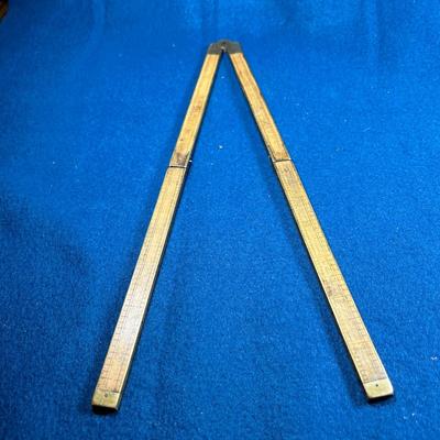 ANTIQUE WOOD AND BRASS FOLDING RULER