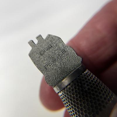 PEWTER THIMBLE FROM WILLIAMSBURG, VA with SCENIC DESIGN AT TOP
