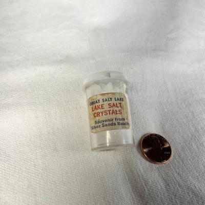 VINTAGE SOUVENIR BOTTLE OF GREAT SALT LAKE CRYSTALS