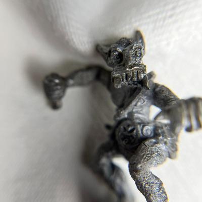 SMALL PEWTER MONSTER/GHOUL FIGURINE ON THE ATTACK