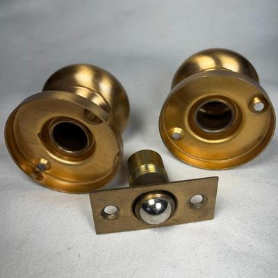 CLOSET SET OF BRASS DOOR HANDLES, NEW IN BOX with SPRING LOADED BALL CLOSER
