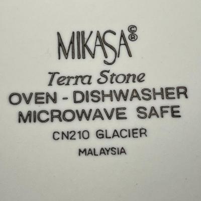 WHITE MIKASA LARGE ROUND PLATTER