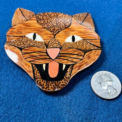 BEAUTIFUL INLAID WOOD CAT EMBLEM