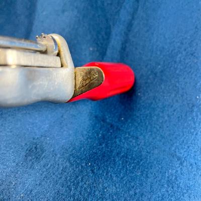 VINTAGE RED HANDLED ICE CREAM SCOOP MARKED "PEERLESS"
