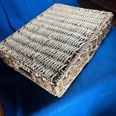 WICKER LETTER TRAY