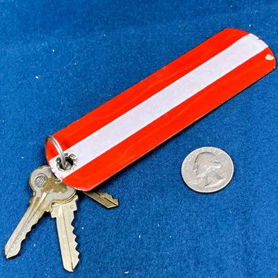 VINTAGE ENAMELED GAS STATION RESTROOM KEY? FOB, STANDARD'S SUPREME GASOLINE