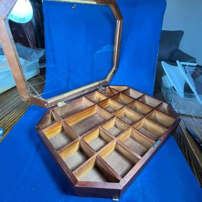 OCTAGONAL WOODEN SHADOW BOX WITH LID, CAN HANG ON WALL