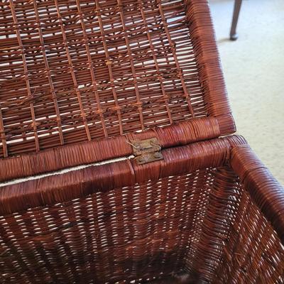 Woven Hamper and Storage Shelf (L-CE)