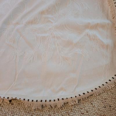 Coverlets, Bedspreads and More (L-CE)