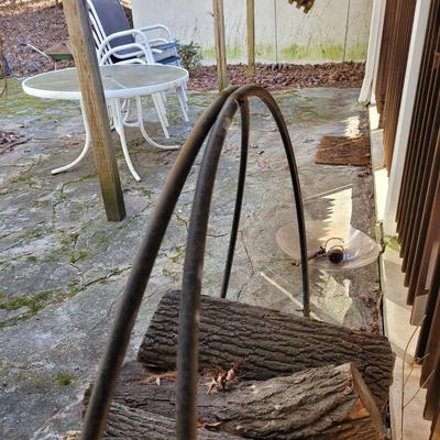 Wrought Iron Hoop Firewood Rack (Y-CE)