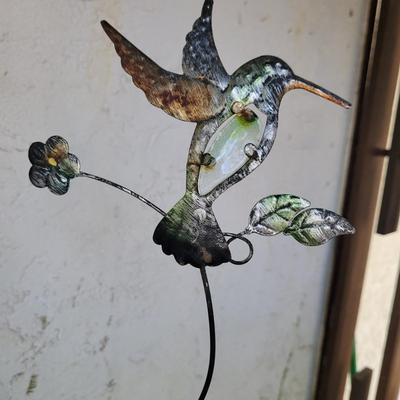 Assortment of Yard Art - Spinning Wood Spiral & More (Y-CE)