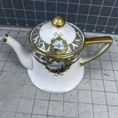 NIPPON Tea Pot